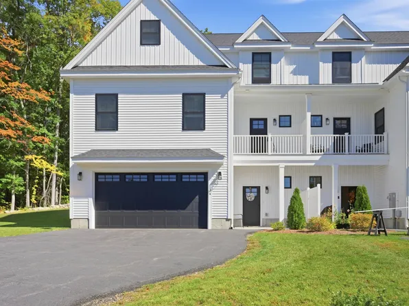 44 Stephen C Savage Way #A, Plaistow, NH 03865