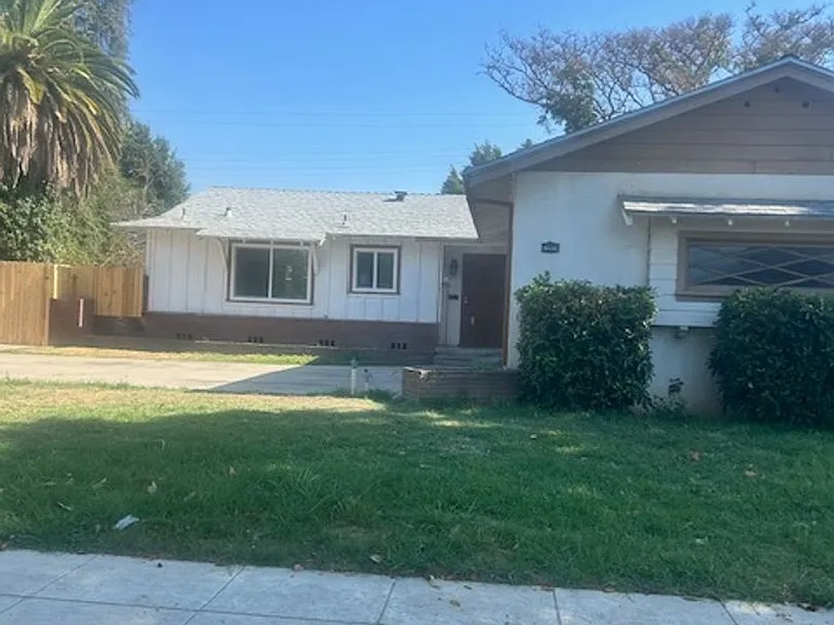 4436 N Van Dyke Ave — Photo 14