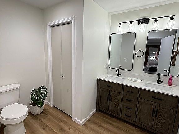 Master bathroom 