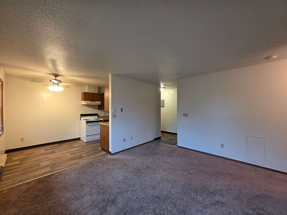 1st image of 107 Brown Ave S #16-07