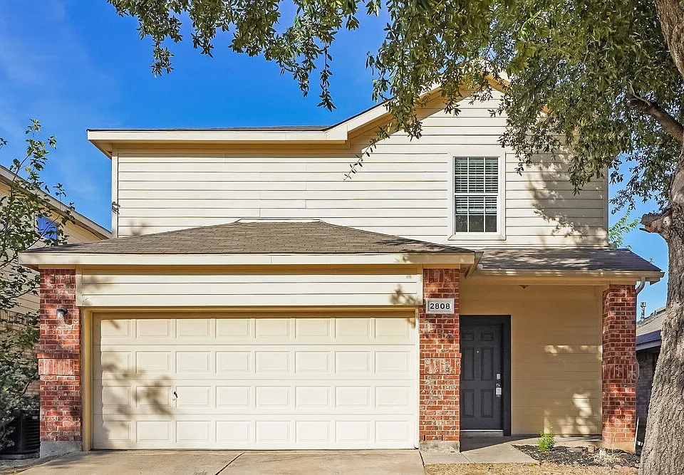 2808 Lynx Ln