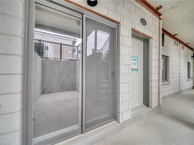 25 Isherwood Ave #B21 — Photo 3