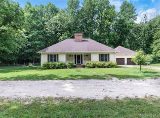 1010 Milby Town Rd, Shacklefords, VA 23156