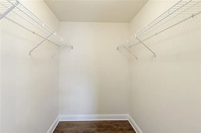 1826 Eagle St — Photo 10