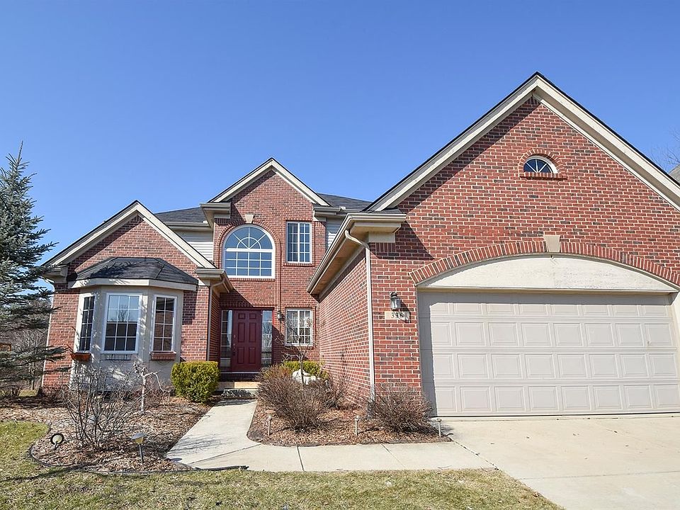 1st image of 336 Sedgewood Ln