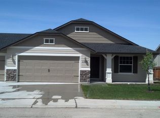 1381 14th East St, Mountain Home, ID 83647