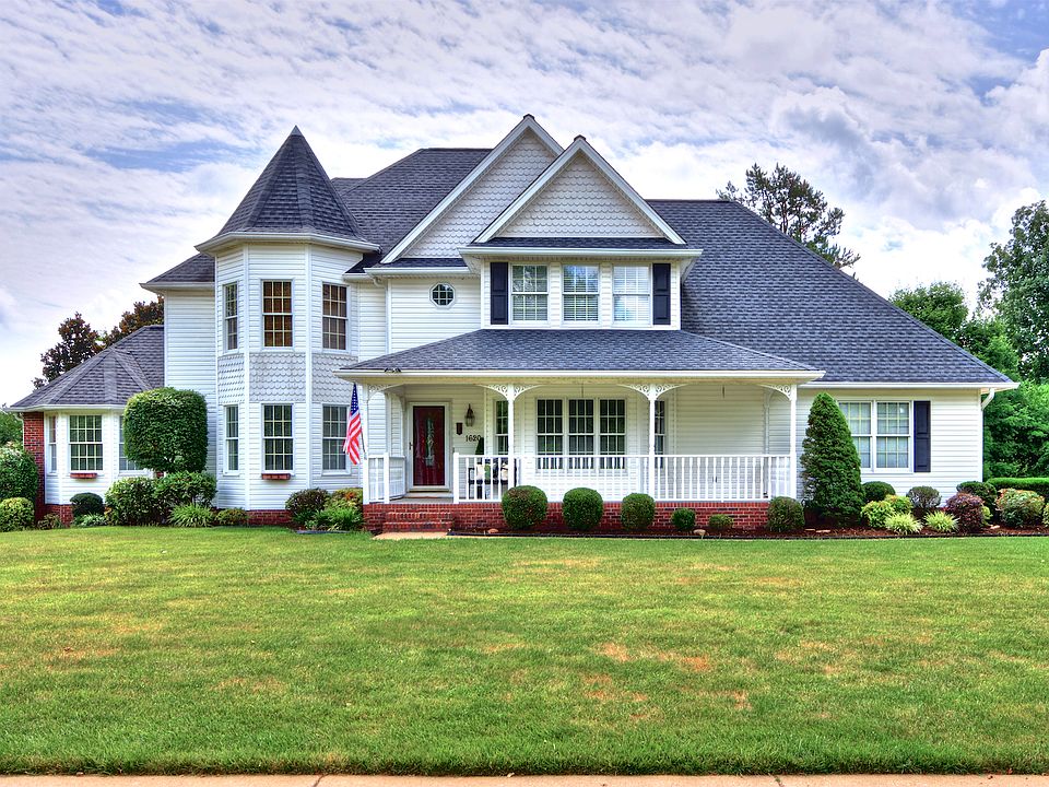 1st image of 1620 Lenox Dr NW