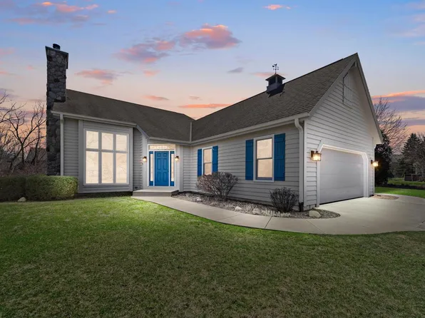 10206 North Hayden COURT, Mequon, WI 53097