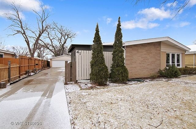 1st image of 41 Fernwood Dr