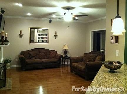 Great Room : Plenty of room for your family