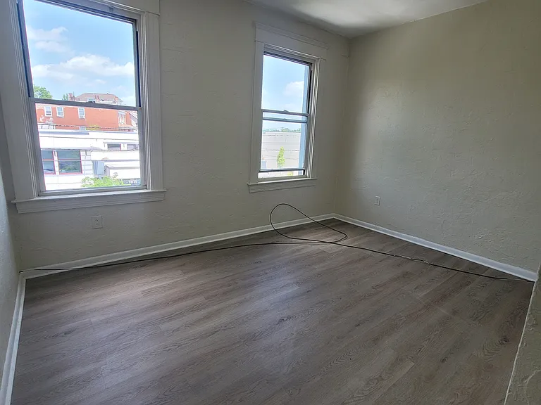 1812 Brownsville Rd #3 — Photo 8
