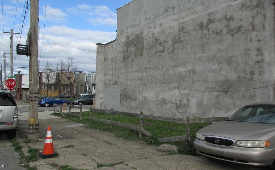 2nd image of 4801 N 7th St