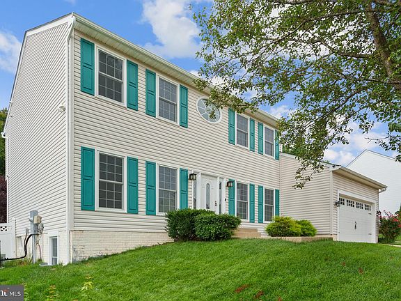 3rd image of 110 Brush Everard Ct