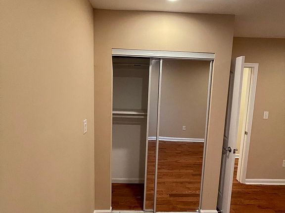 3rd image of 4426 Solly Ave APT B