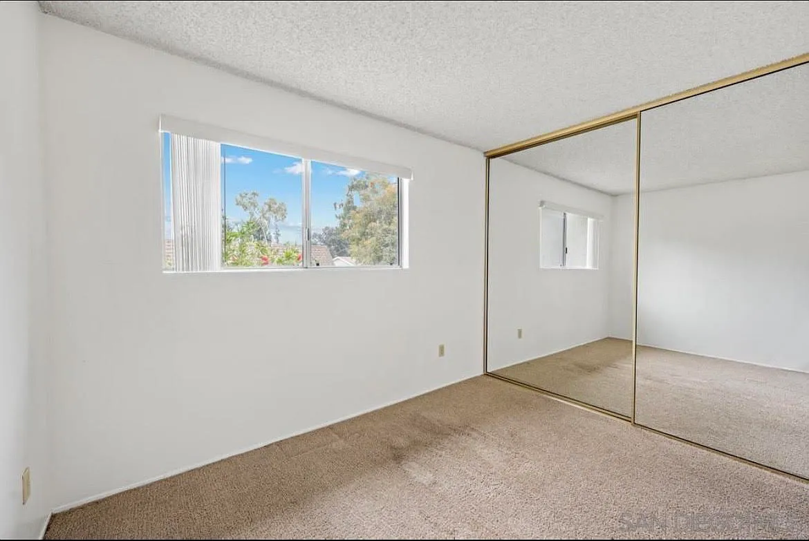 2 bed, 896 sqft, $1,600 — Photo 1