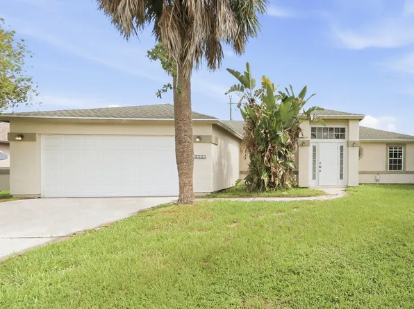 1565 SE Appamattox Ter, Port Saint Lucie, FL 34952