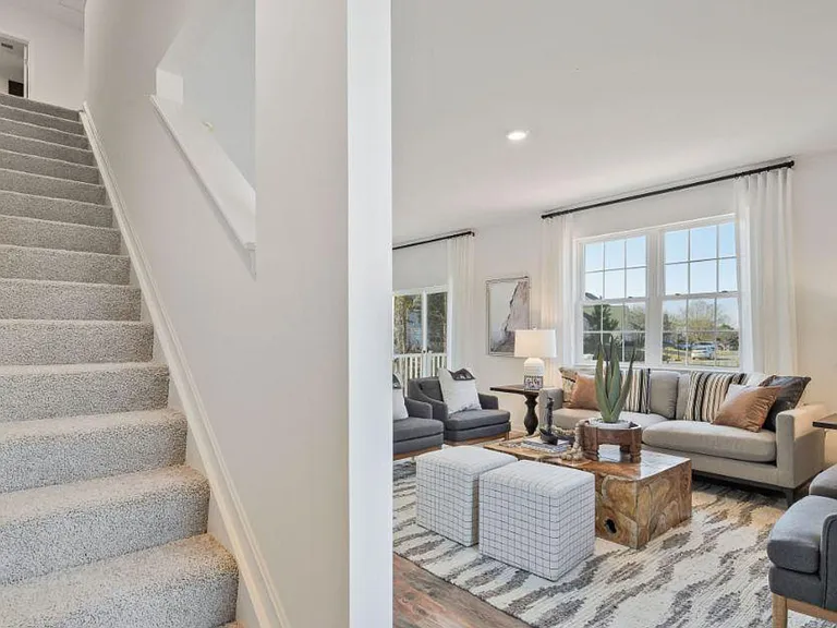 1410 N Marston St — Photo 51
