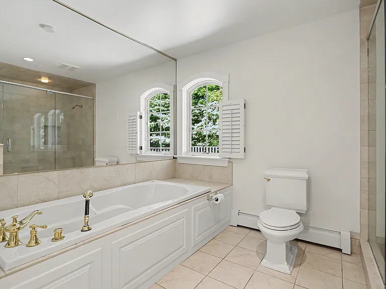 186 Compo Rd S — Photo 23