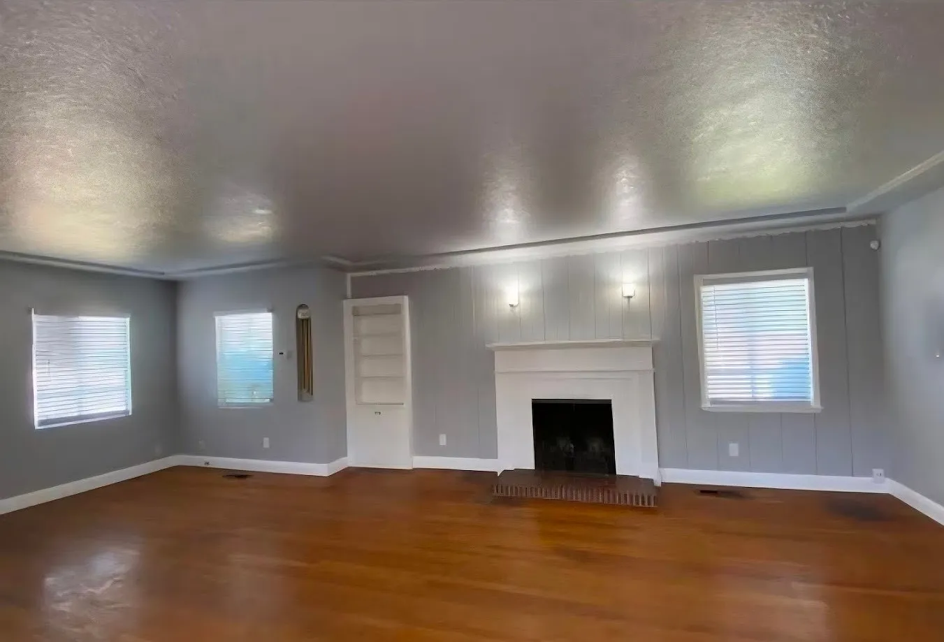 2 bed, 1.5 bath, 1250 sqft, $1,600 — Photo 3