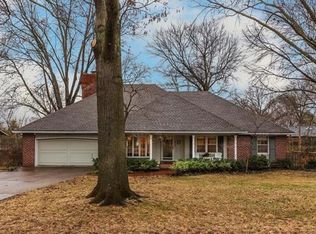 5306 W 80th Ter, Prairie Village, KS 66208