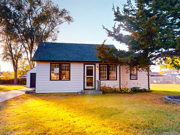 2508 E 41st St, Des Moines, IA 50317