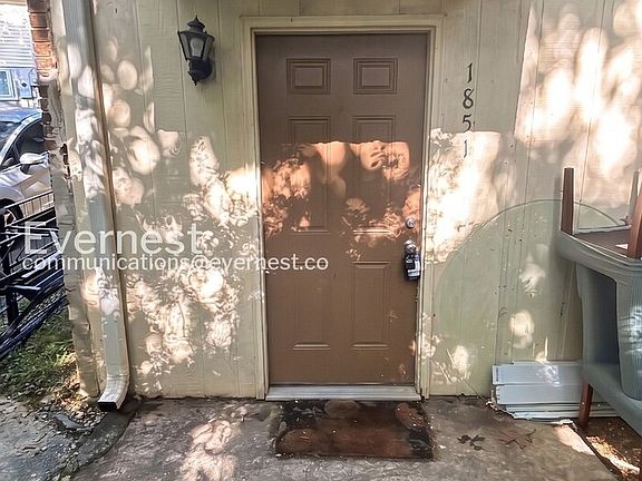 2nd image of 1851 Dana Ln
