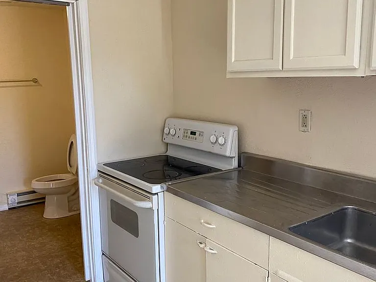 1307 S Ebright St #2 — Photo 6