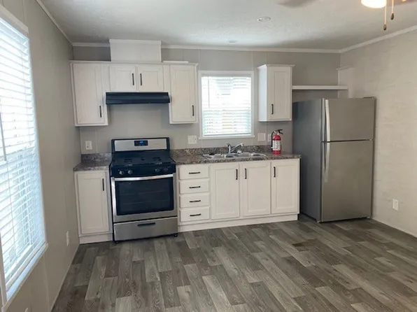 3011 Garfield Rd N, Traverse City, MI