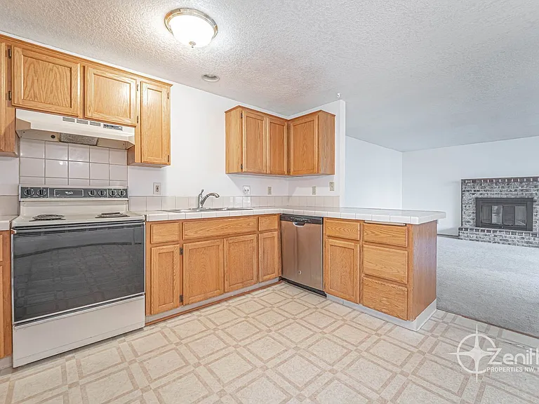 17403 NE 3rd St — Photo 9