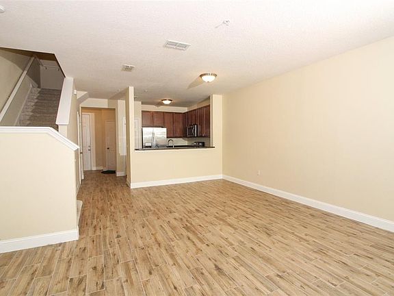 5th image of 10457 Regent Square Dr #904