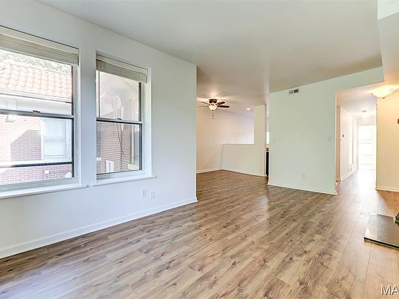 3rd image of 5845 Nina Pl APT 3W