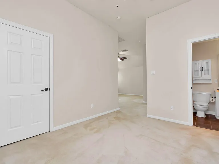 16510 Bluff Springs Dr — Photo 30