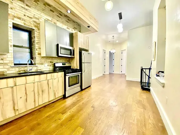 620 Wilson Avenue image 1 of 13