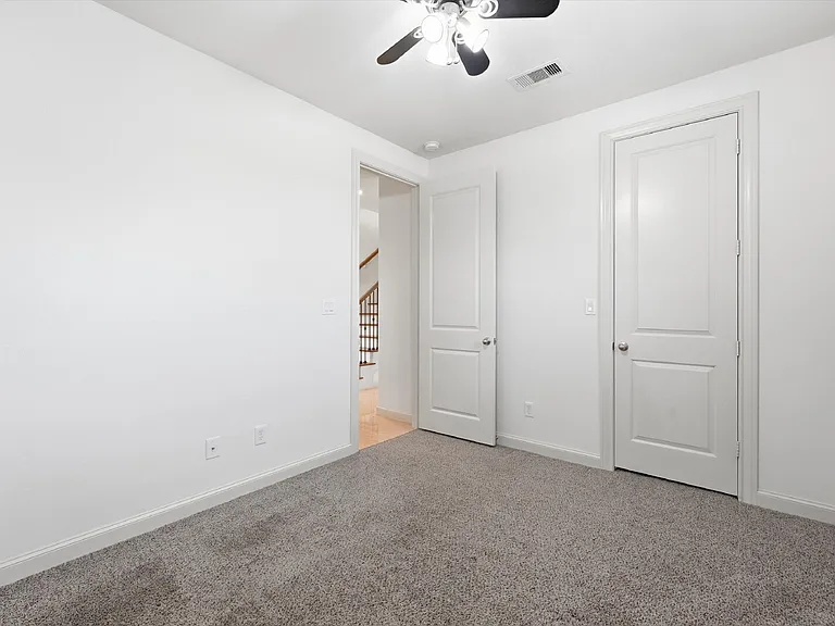 2305 Bastrop St #A — Photo 8