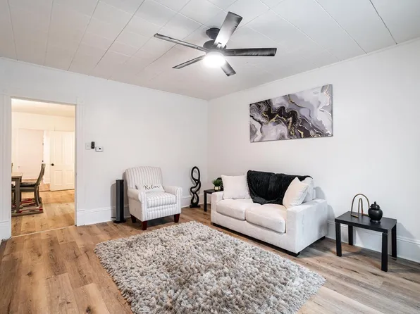 2239 South 11th STREET, Milwaukee, WI 53215