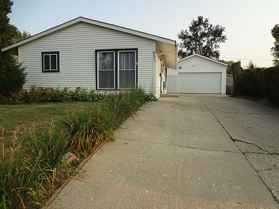 2nd image of 931 Chippewa Cir