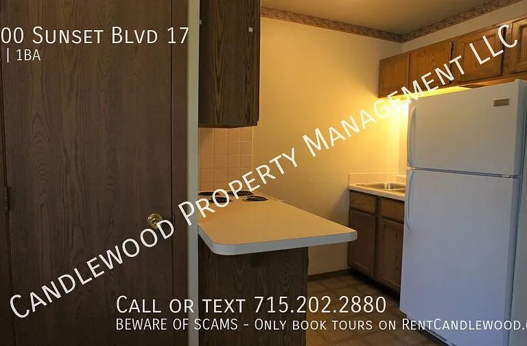 2600 Sunset Blvd #17 — Photo 11