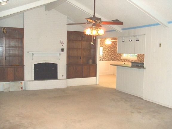 2nd image of 4213 Congressional Dr