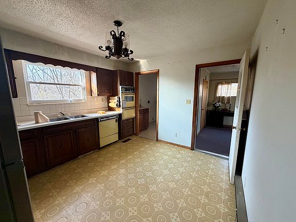 4th image of 5058 Buell Chapel Rd