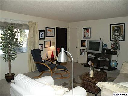 4th image of 210 E El Viento