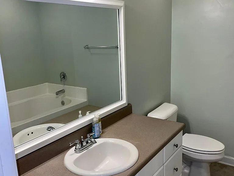 Main bedroom vanity