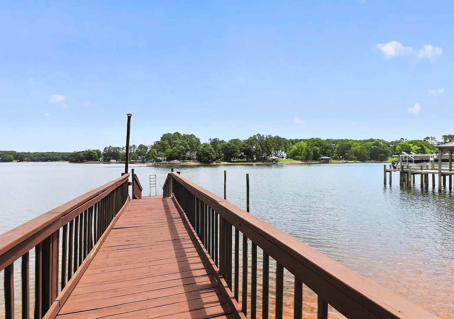 Boat slip and private dock 120 Stepaside Lane — Photo 2