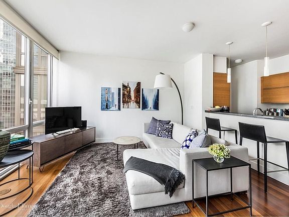 3rd image of 10 W End Ave APT 10E
