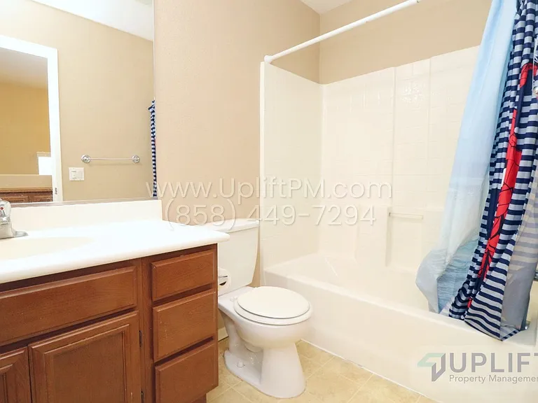 514 62nd St #15 — Photo 10