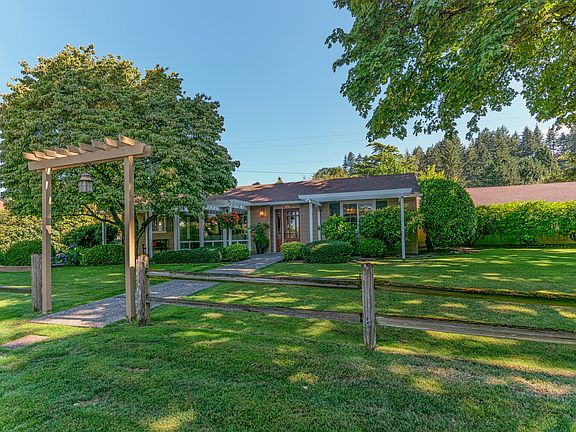 3rd image of 4000 Wauna Vista Dr
