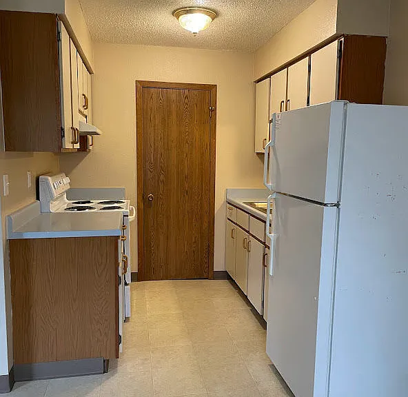 231 S Grant Ave — Photo 4