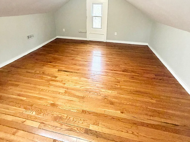 317 Bassett St #3 — Photo 11
