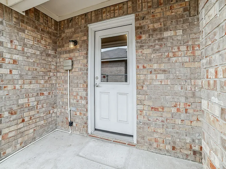 319 Cedar Ridge Dr #B — Photo 4