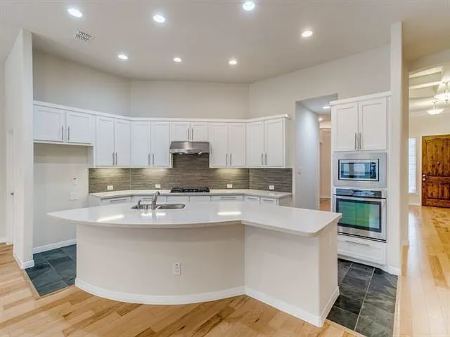 954 Pheasant Dr — Photo 4