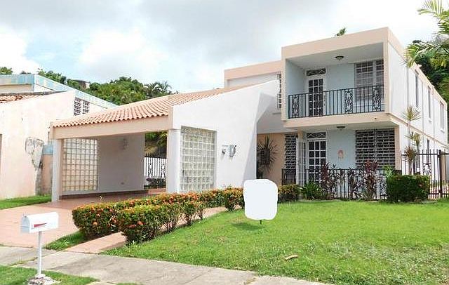 2nd image of 334 Calle Caoba